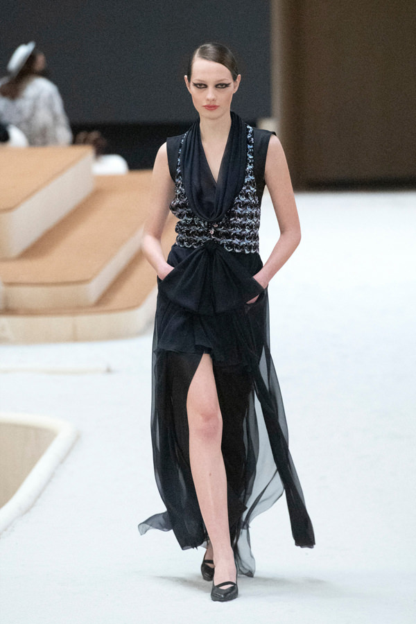 Chanel Spring 2022 Couture Collection - Tom + Lorenzo