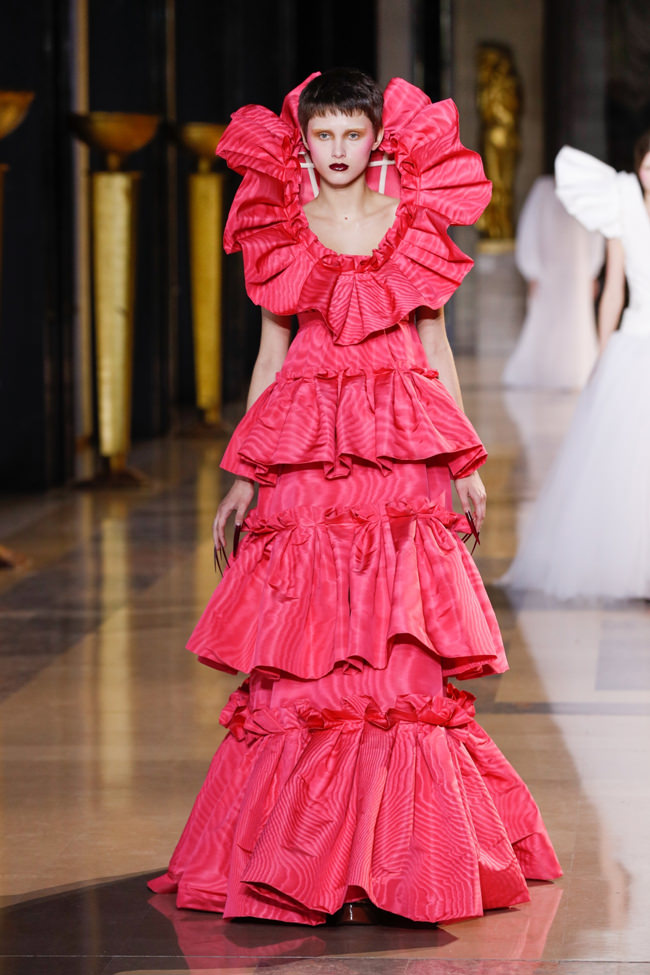 Viktor & Rolf Spring 2022 Couture Collection - Tom + Lorenzo