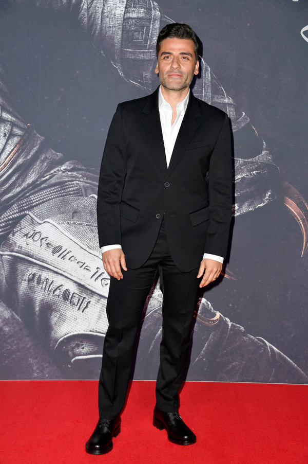 Oscar-Isaac-Moon-Knight-Berlin-Special-Screening-Red-Carpet-Fashion ...