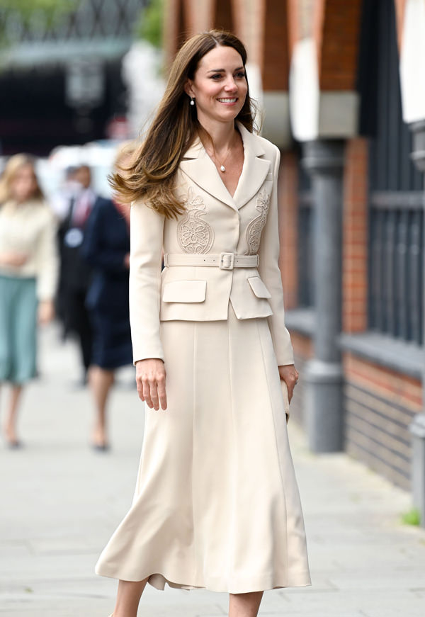 Cathy Cambridge in Self-Portrait at a Visit to the Maternity Royal ...