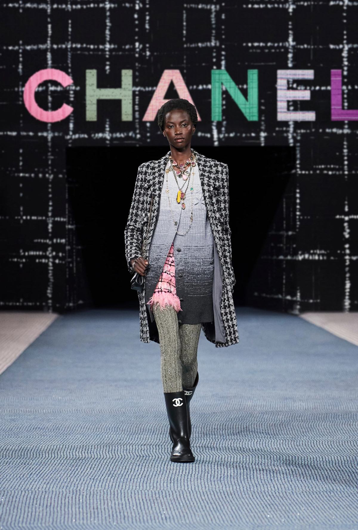 Chanel Resort 2022 Fashion Show