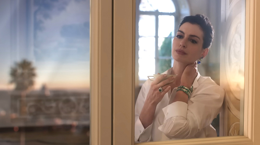 Anne Hathaway in Valentino at Bulgari High Jewelry Gala: Photos – WWD