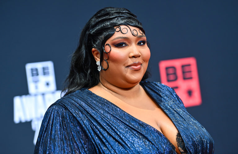 Lizzo in Gucci at the 2022 BET Awards - Tom + Lorenzo