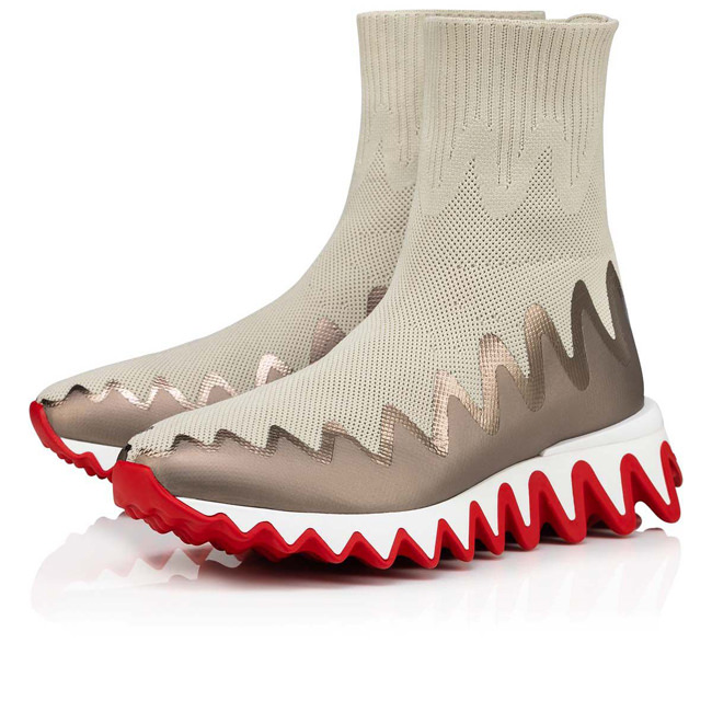 The @louisvuitton shark clogs are perfect for summer time vibes