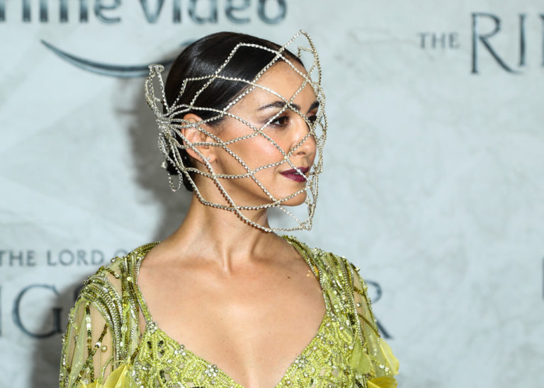 Nazanin Boniadi in Elie Saab Couture at the THE LORD OF THE RINGS: THE