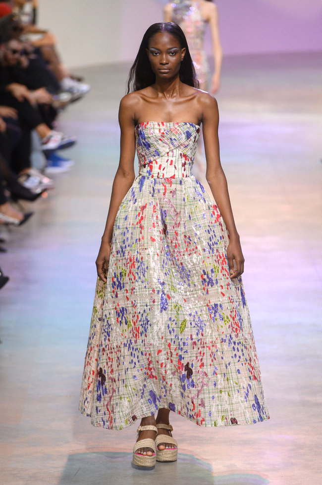 Paris Fashion Week Spring/Summer 2023: Elie Saab Show - Runway - Tom