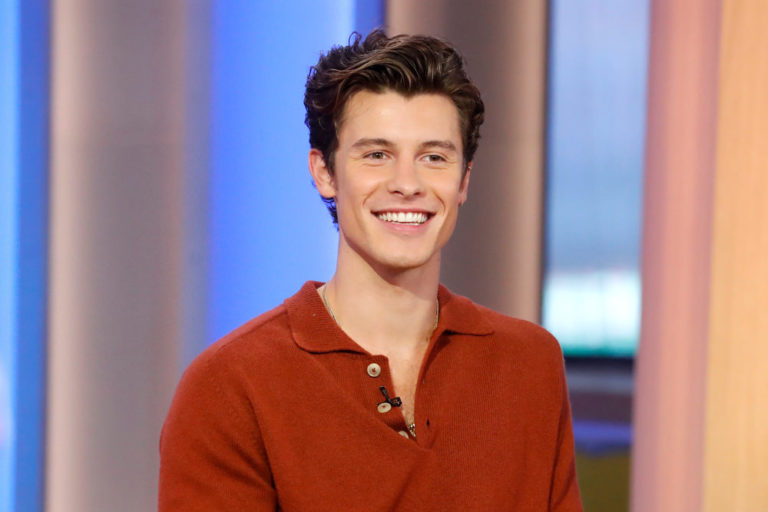 Shawn Mendes Promotes LYLE, LYLE, CROCODILE on GOOD MORNING AMERICA Tom + Lorenzo