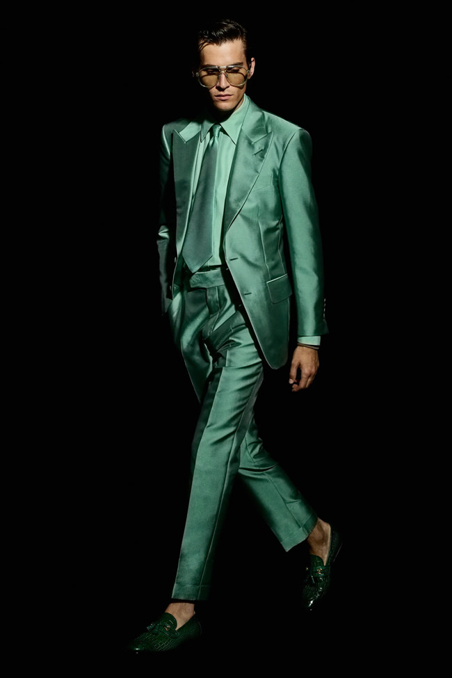 Tom Ford Spring 2023 Menswear Collection - Tom + Lorenzo