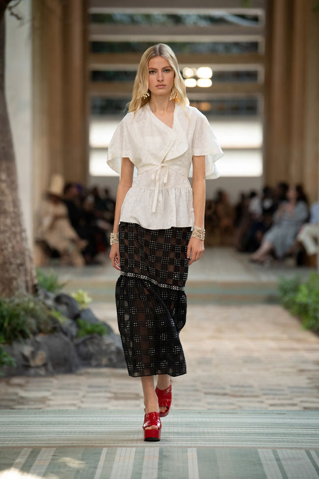 Chanel-Pre-Fall-2023-Collection-Runway-Style-Fashion-Tom-Lorenzo-Site (41)  - Tom + Lorenzo