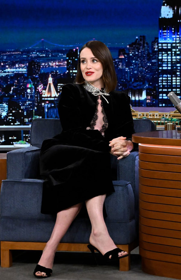 WOMEN TALKING Star Claire Foy in Gucci on THE TONIGHT SHOW STARRING ...