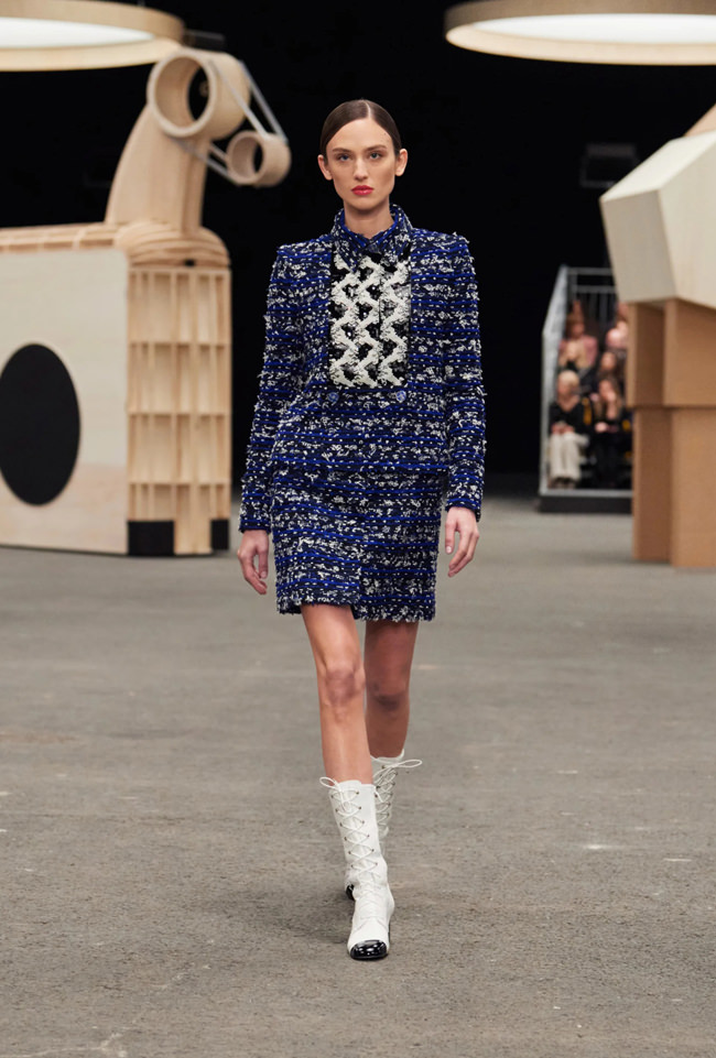 Paris Fashion Week: Chanel Spring 2023 Couture Collection - Tom +