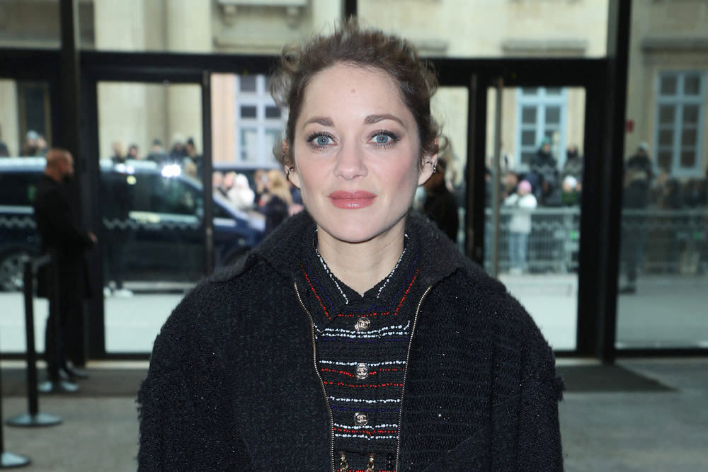 Marion Cotillard at the Chanel Couture Fashion Show in Paris - Tom