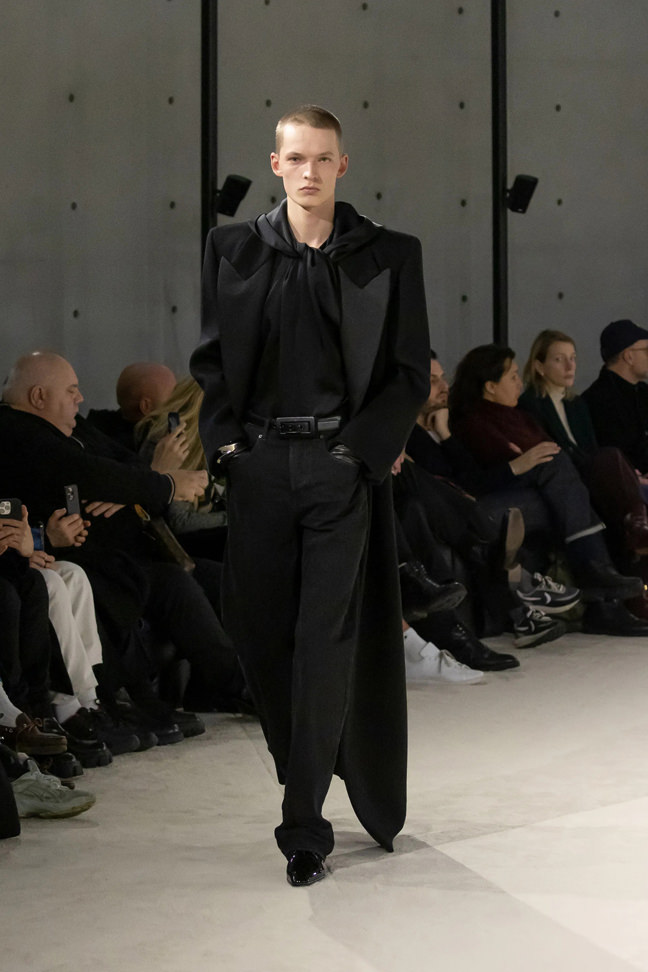 Paris Fashion Week: Saint Laurent Fall 2023 Menswear Collection - Tom ...