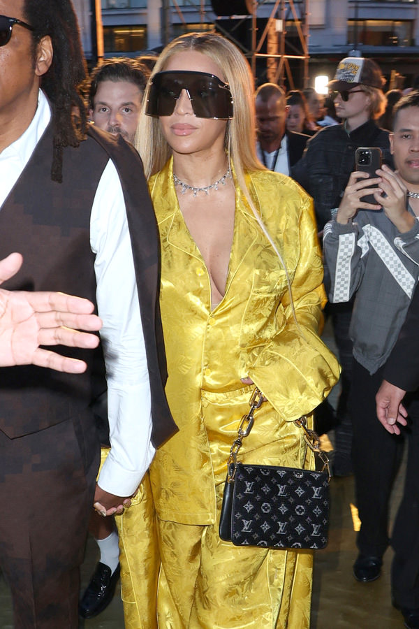 Beyoncé and Jay-Z Attend Pharrell's First Louis Vuitton Fashion Show ...