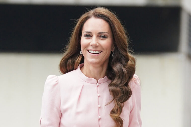 Catherine, Princess of Wales Opens the Young V&A Museum in Beulah ...