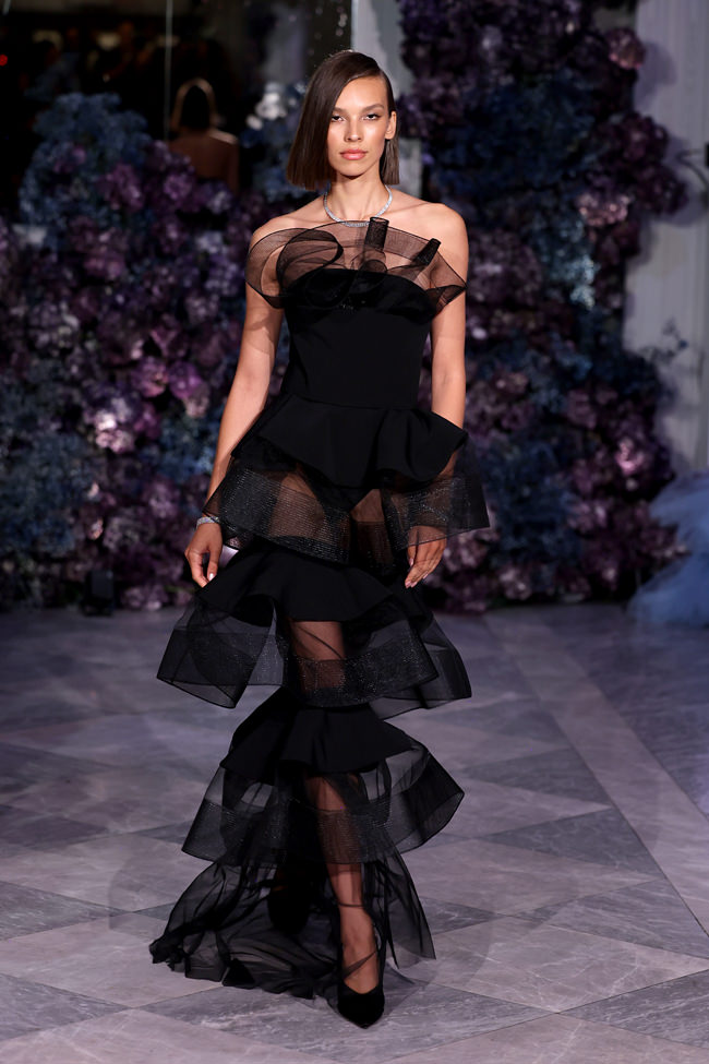 New York Fashion Week: Christian Siriano Spring 2024 Collection - Tom ...
