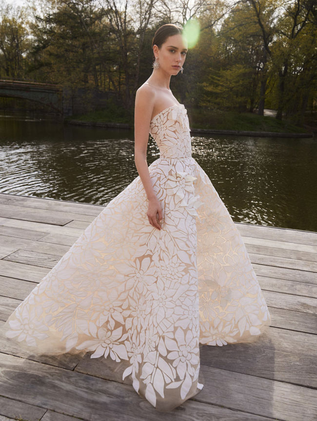 Oscar de la Renta Bridal Spring 2025 Collection - Tom + Lorenzo