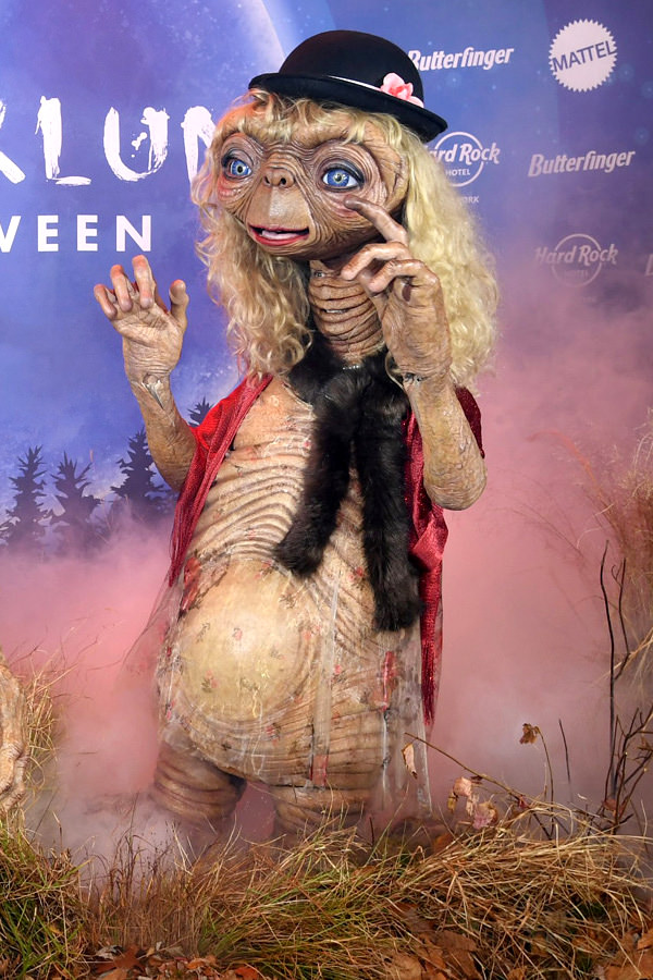 Heidi Klum Reveals Her Latest Halloween Costume Tom + Lorenzo