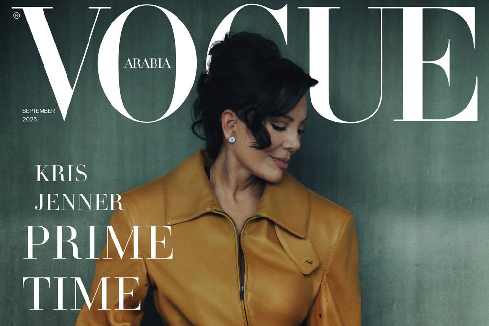 女性情報誌 Vogue Arabia Magazine December 2022 Imaan Hammam is the Cover Star of VOGUE Arabia December 2022