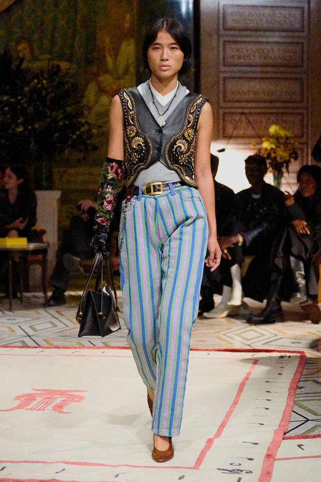 Versace-Spring-2026-Womenswear-Collection-Milan-Fashion-Week-Tom ...