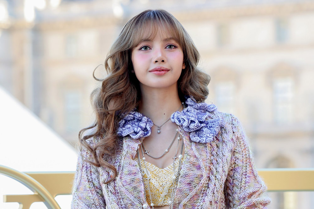 Lisa Louis Vuitton Spring 2026 Fashion Show Front Row Paris Fashion Lisa Louis Vuitton Spring 2026 Fashion Show Front Row Paris Fashion Week Red Carpet TLO 1 