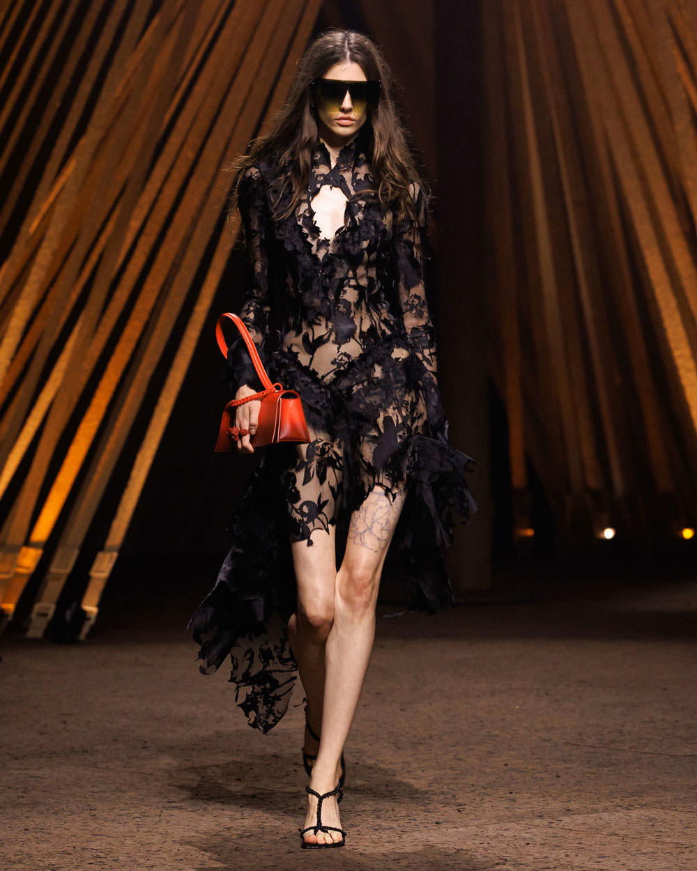 Margot Robbie Promotes WUTHERING HEIGHTS On JIMMY KIMMEL LIVE In Margot Robbie Wuthering Heights JIMMY KIMMEL LIVE TV Style Fashion Alexander McQueen TLO 6 