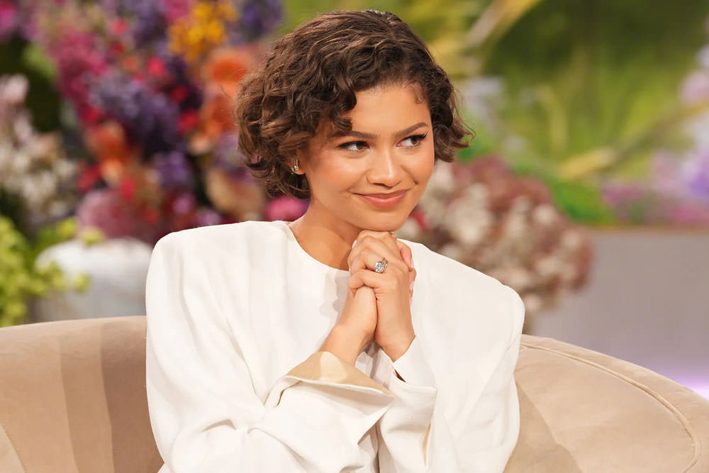Zendaya Promotes THE DRAMA in Stella McCartney on THE JENNIFER HUDSON SHOW